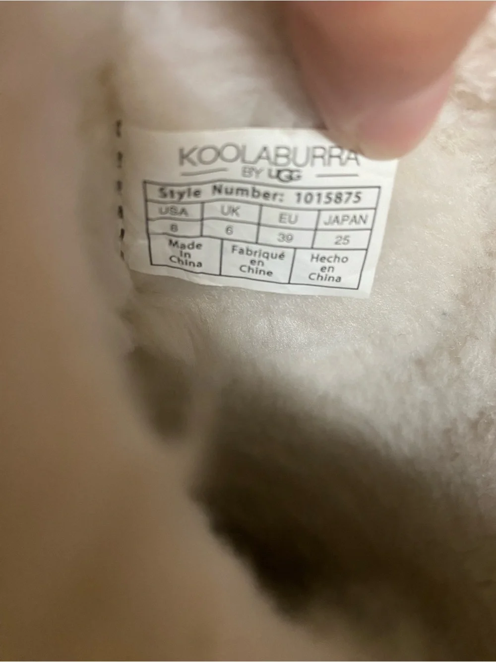 Koolaburra 8 Women’s Tan Suede Shearling Pom-Pom Boots